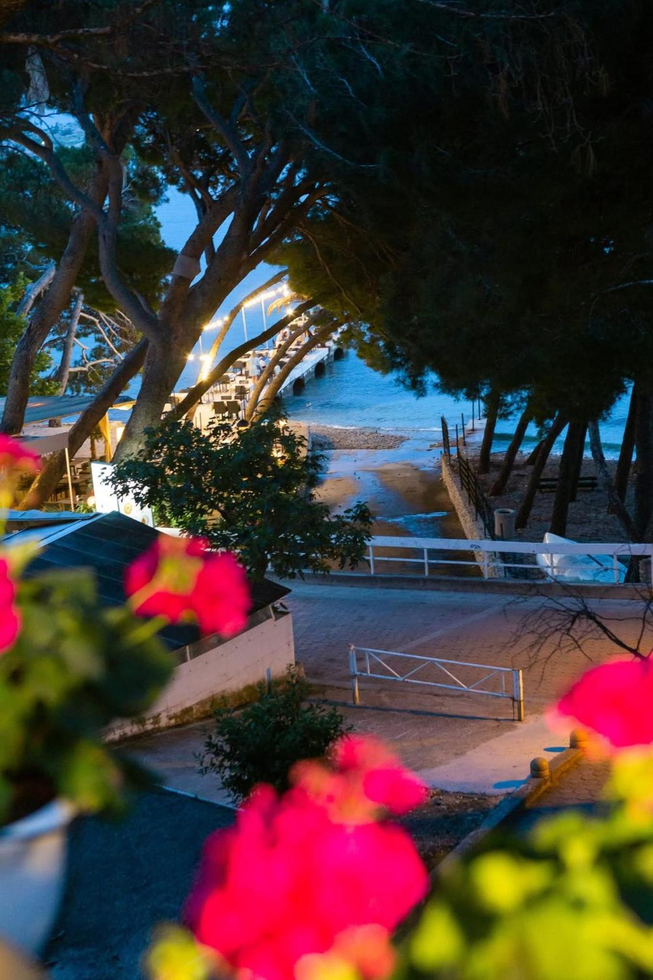 Beachfront Romilda * Makarska