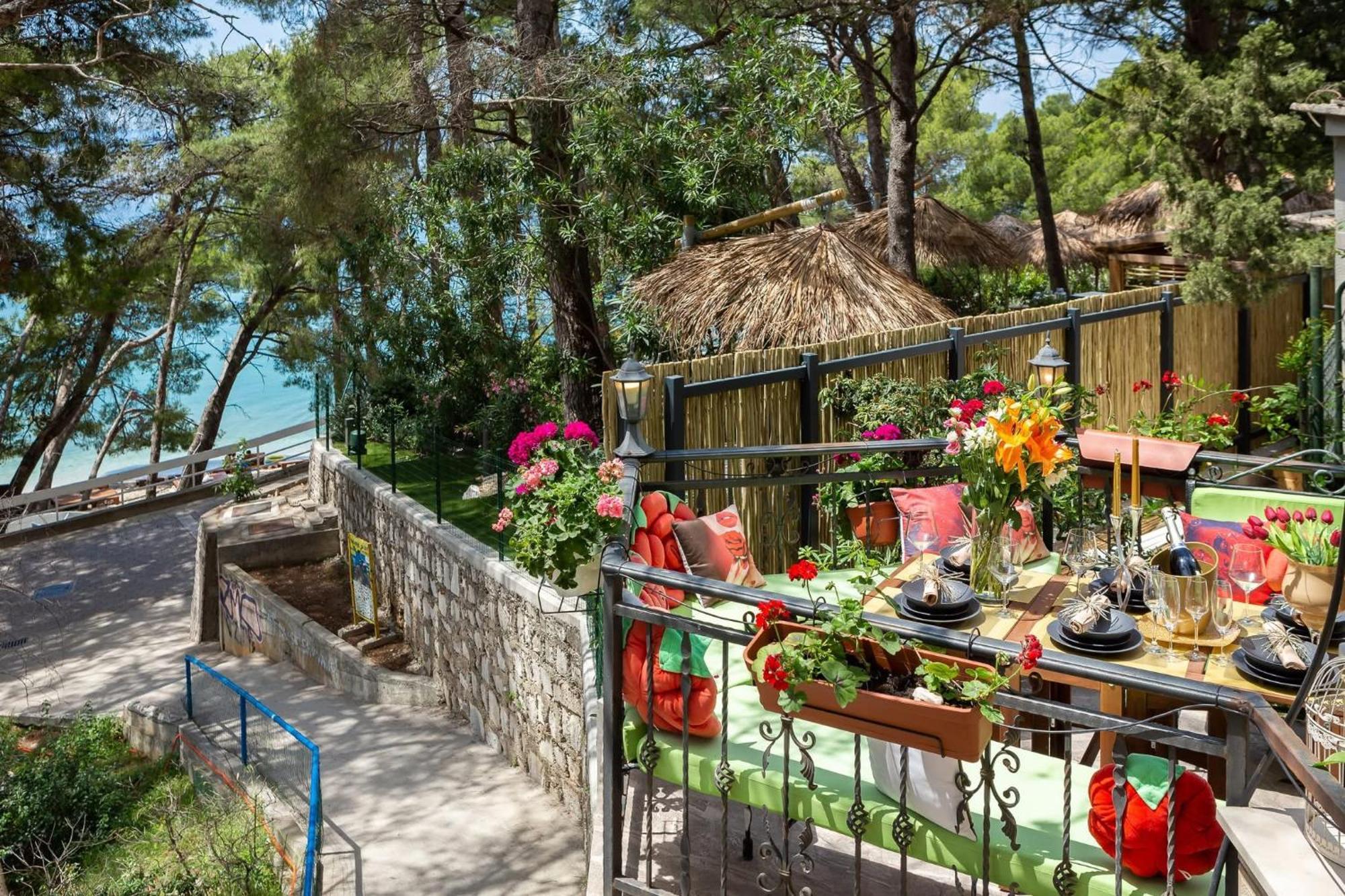 Beachfront Romilda *